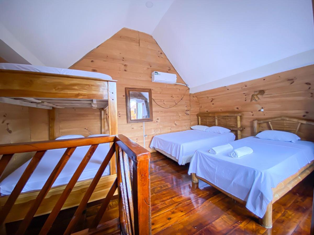 Hostal Tortuga Dorada Puerto López Екстериор снимка